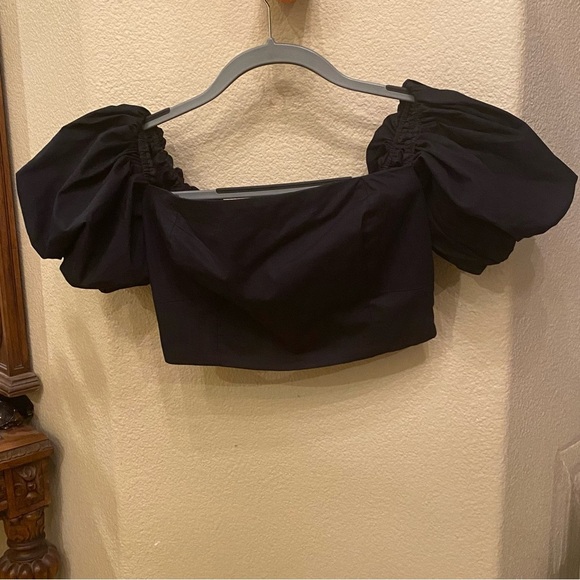 NWT~ABERCROMBIE & FITCH Black Puff Sleeve Cropped Top Size Small - Picture 1 of 8
